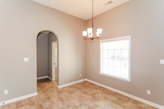 5477 Riverstone Dr in Memphis, TN - Building Photo - Building Photo