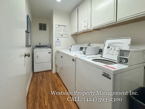 4071 McLaughlin Ave in Los Angeles, CA - Foto de edificio - Building Photo