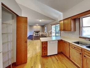 24058 W Heather Ct in Plainfield, IL - Foto de edificio - Building Photo