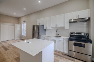 178 Front St in Sarnia, ON - Building Photo