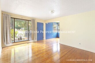 8414 N Peninsular Ave in Portland, OR - Building Photo - Building Photo