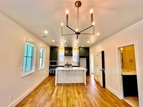 1078 Hangar Dr in Oklahoma City, OK - Building Photo - Building Photo