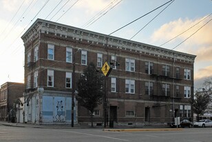 1622-1626 Linn St Apartments