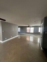 1408 Swanbrooke Dr in Las Vegas, NV - Foto de edificio - Building Photo