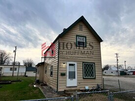 1114 N Elliott St in Evansville, IN - Building Photo