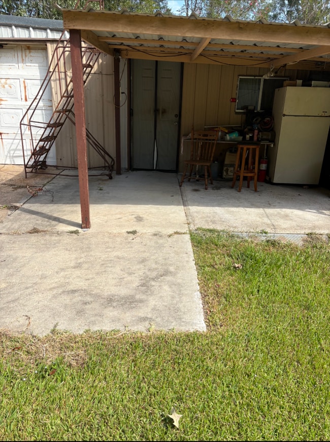 property at 3019 Allison Dr