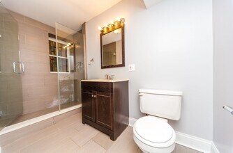 1445 W Balmoral Ave in Chicago, IL - Building Photo - Building Photo