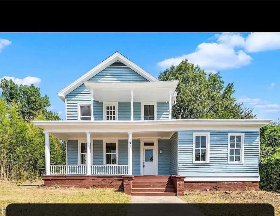 131 Calloway Dr in Macon, GA - Building Photo