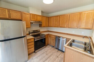2810-2814 N 14th Pl in Coeur d'Alene, ID - Building Photo - Building Photo