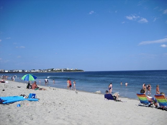 4 Chase St, Unit 4B in Hampton, NH - Foto de edificio - Building Photo