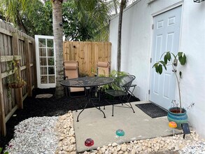 819 SW 9th Terrace in Fort Lauderdale, FL - Building Photo - Building Photo