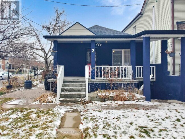 2 Criscoe St in Toronto, ON - Building Photo - Building Photo