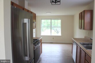 29239 Corbin Pkwy in Easton, MD - Foto de edificio - Building Photo