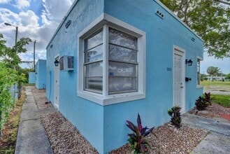 3000 Broadway in West Palm Beach, FL - Building Photo - Building Photo