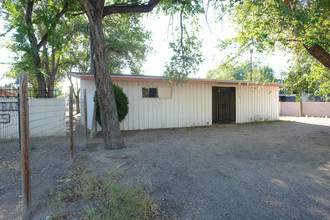 1224-1226 Goff Rd in Albuquerque, NM - Building Photo - Building Photo