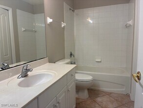 9430 Ivy Brook Run in Ft. Myers, FL - Building Photo - Building Photo