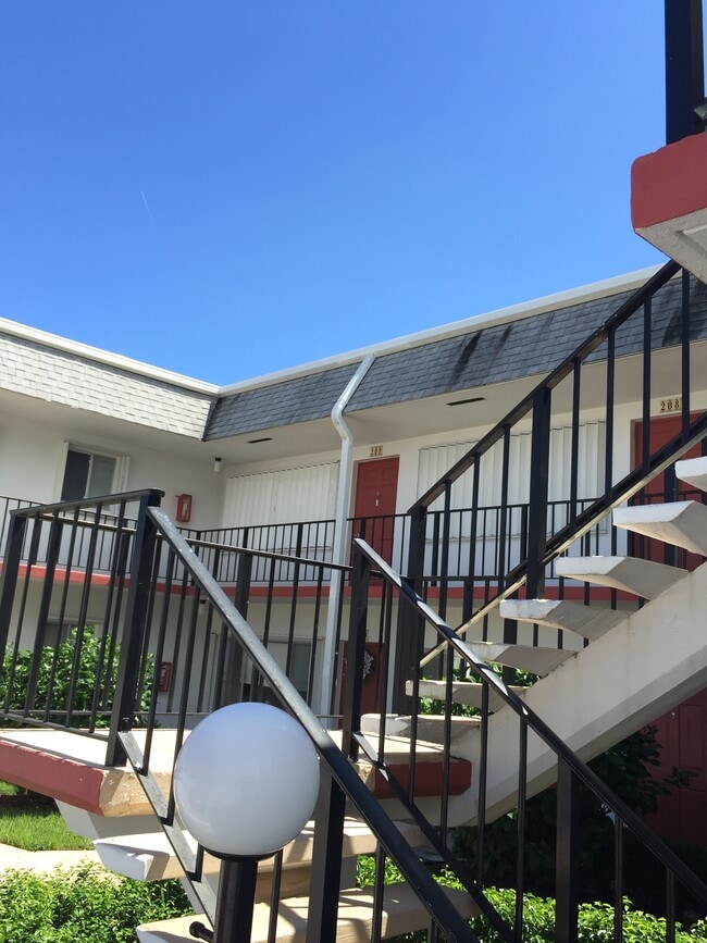 property at 2960 Lake Osborne Dr