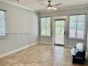 4 Transylvania Ave in Key Largo, FL - Building Photo - Building Photo