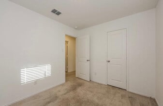 1301 Clear Creek Dr in Mesquite, TX - Building Photo - Building Photo
