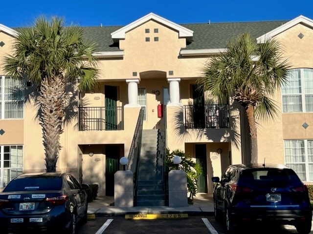 property at 1705 Prestwick Pl