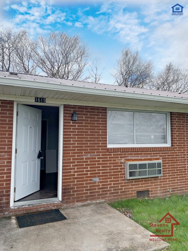 1619 Jefferson St in Morristown, TN - Building Photo - Building Photo