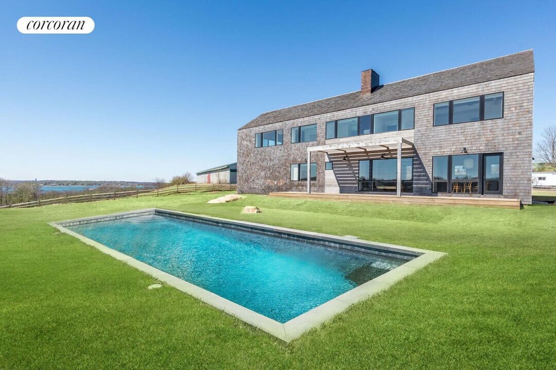 109 Startop Dr in Montauk, NY - Foto de edificio