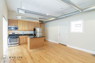 Cortland in Chicago, IL - Building Photo - Interior Photo