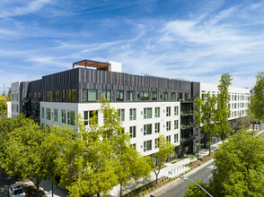 The Mansion in Sacramento, CA - Foto de edificio - Building Photo