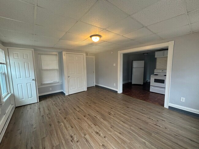 58 Dwight St in New Britain, CT - Building Photo - Building Photo