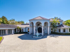 10270 SW 58th St in Miami, FL - Building Photo - Building Photo