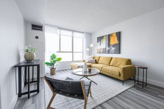 Altair in Toronto, ON - Building Photo - Building Photo