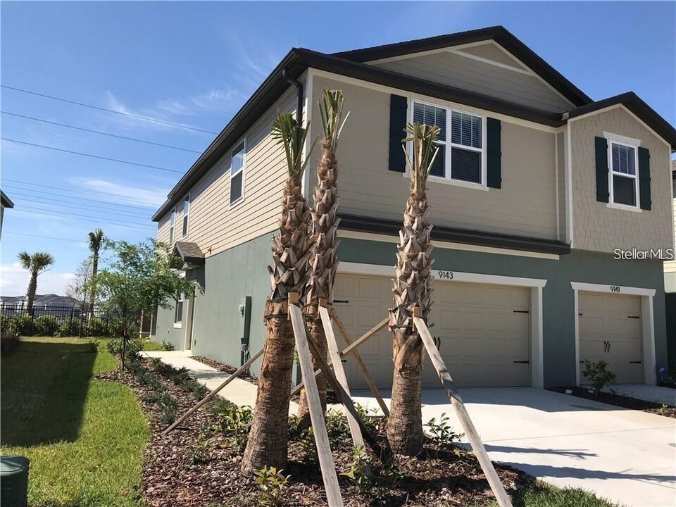 9143 Hillcroft Dr in Riverview, FL - Building Photo