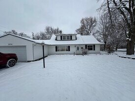 3974 Maricarr Dr in Dayton, OH - Building Photo