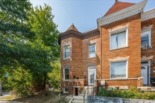 3002 11th St NW, Unit Apt 2 in Washington, DC - Building Photo