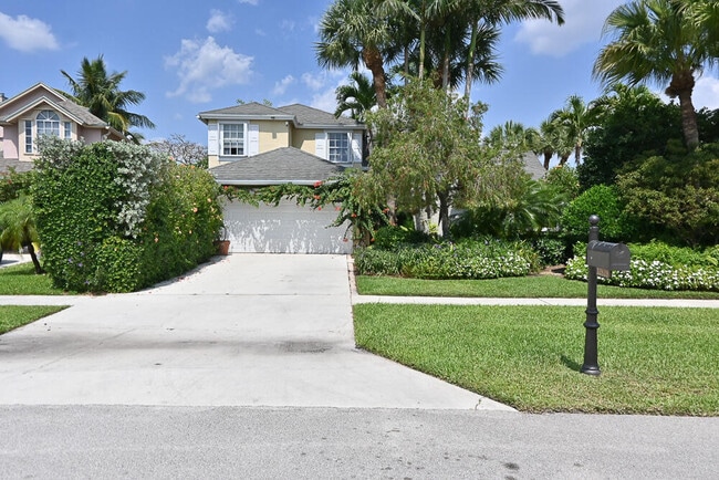 12828 Meadowbreeze Dr in Wellington, FL - Building Photo - Building Photo