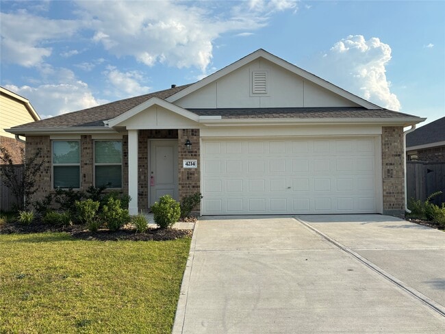 4214 Briarstone Knl Trl in Baytown, TX - Building Photo - Building Photo