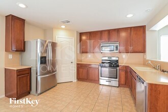 987 Eureka Dunes Ave in Henderson, NV - Building Photo - Building Photo