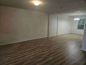 10602 Fairlong Trail in San Antonio, TX - Building Photo - Building Photo