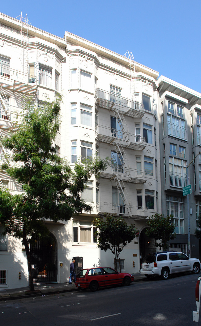 535 Leavenworth in San Francisco, CA - Building Photo - Building Photo