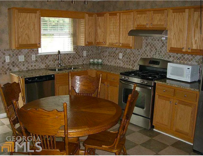 5056 Chupp Way Cir in Stonecrest, GA - Building Photo - Building Photo