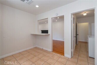 6045 Teesdale Ave in Los Angeles, CA - Building Photo - Building Photo