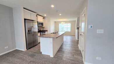 2484 Alison Ave in Pingree Grove, IL - Building Photo - Building Photo