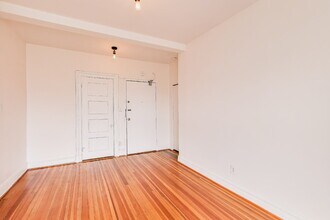 3060 16th St NW in Washington, DC - Building Photo - Building Photo