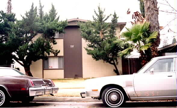 737 N Palmetto Ave in Ontario, CA - Foto de edificio - Building Photo