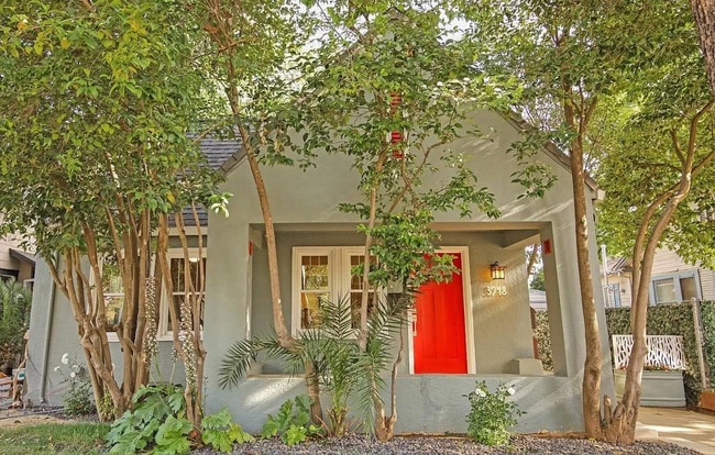 property at 3948 Sherman Way