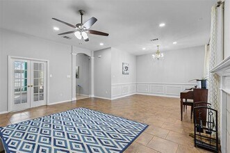 4215 Bent Oaks Dr in Arlington, TX - Building Photo - Building Photo