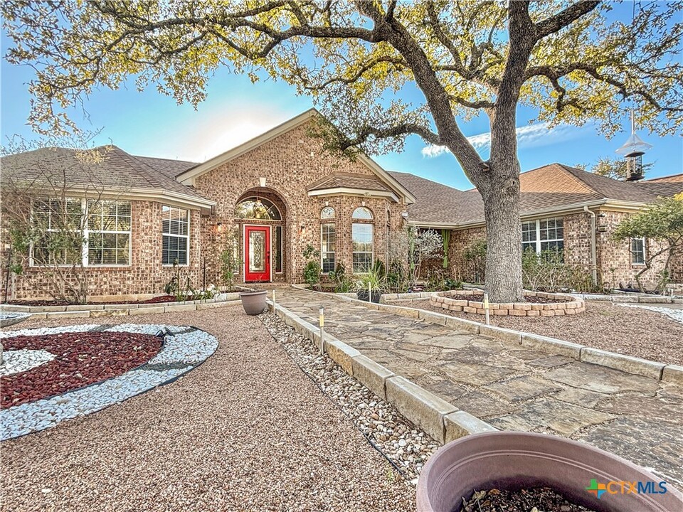 150 Summer Glen Ln in New Braunfels, TX - Foto de edificio