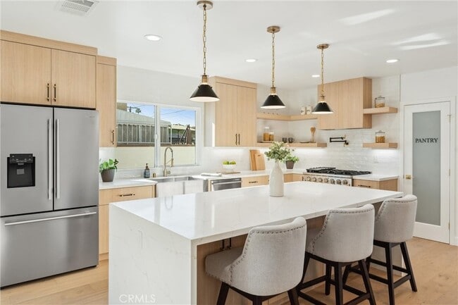 3945 S Norton Ave in Los Angeles, CA - Building Photo - Building Photo