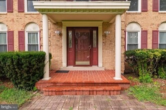 14917 Brownstone Dr in Burtonsville, MD - Building Photo - Building Photo