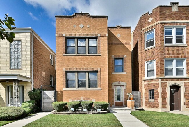 property at 5028 N Parkside Ave